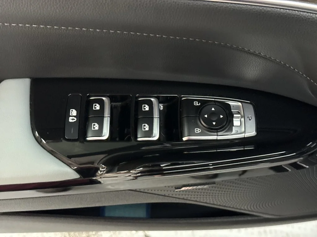 Used 2024 Ebony Black Kia EX image 15