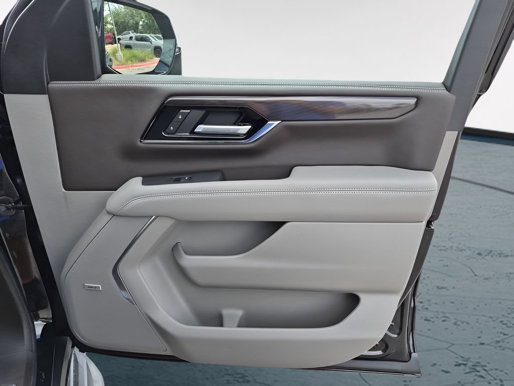 New 2026 Onyx Black GMC Elevation image 35
