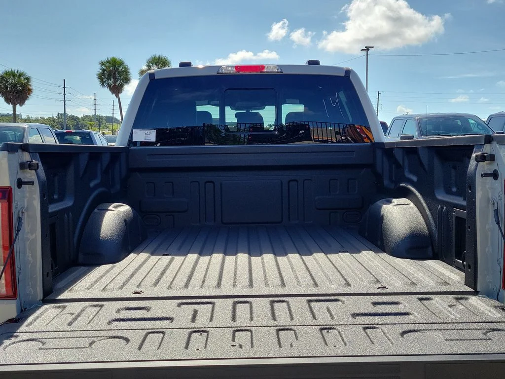 New 2026 Avalanche Ford Lariat® image 8
