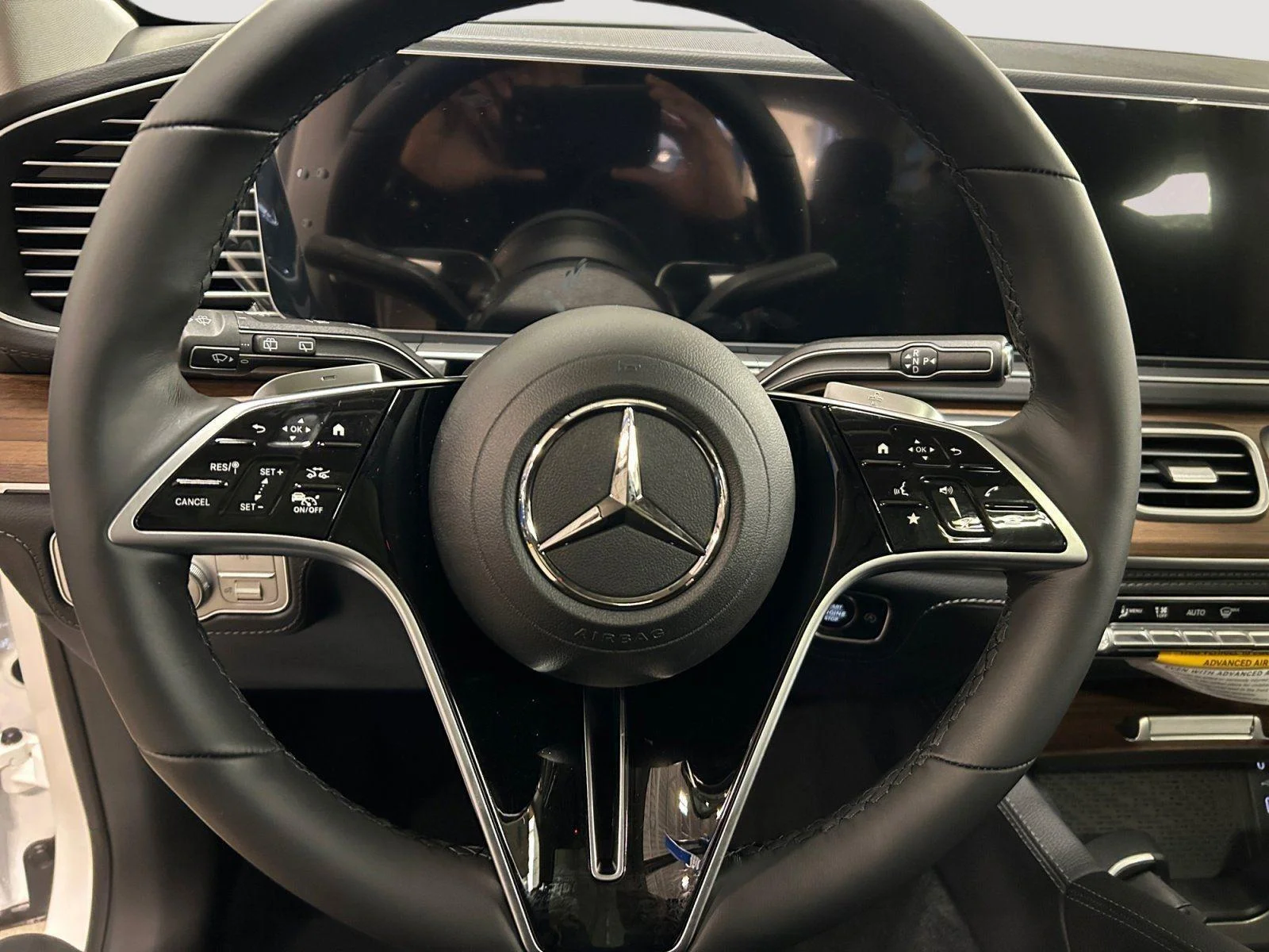 New 2026 Polar White Mercedes-Benz GLE 350 image 17