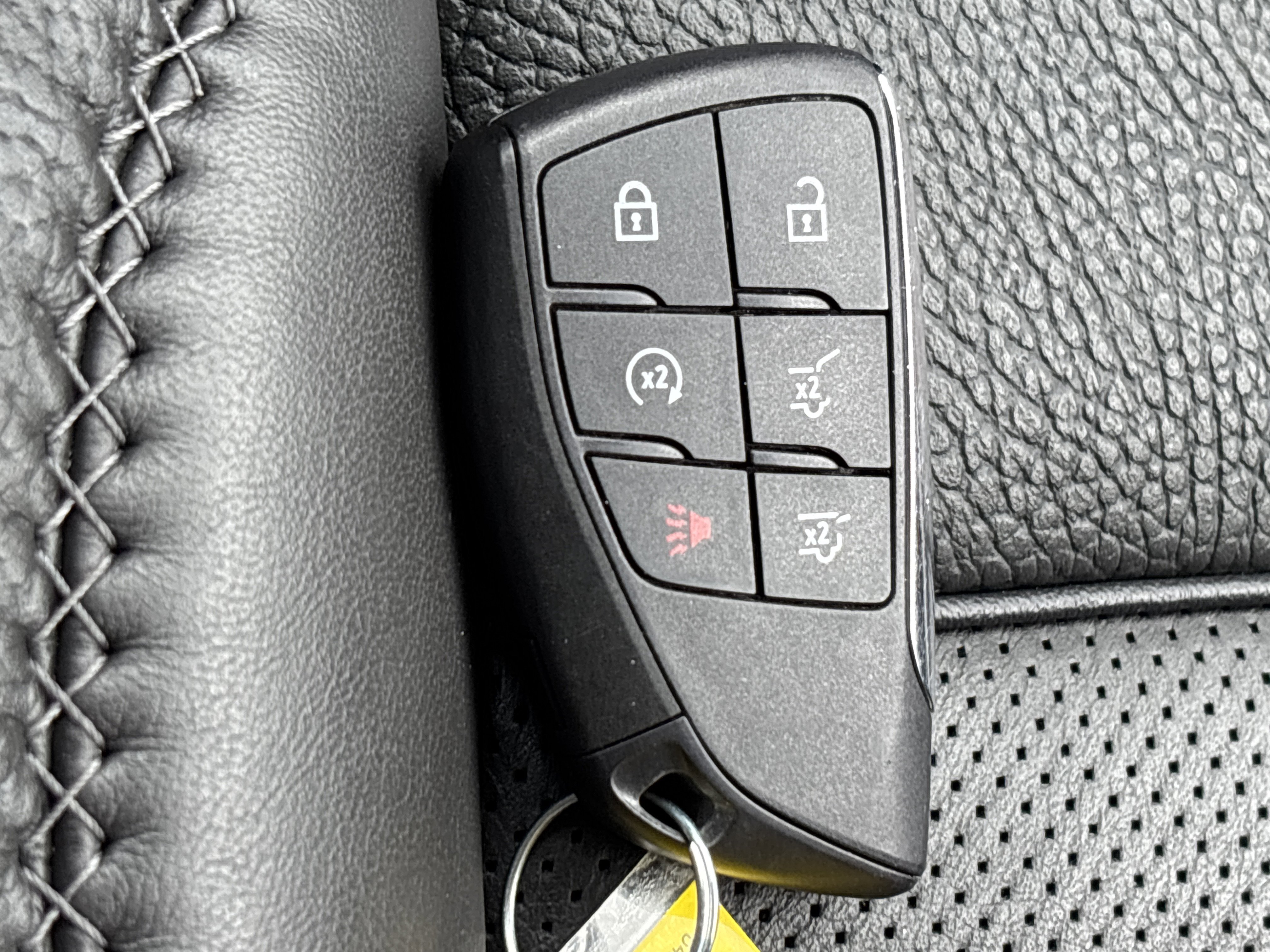 Used 2025 Summit White GMC Denali image 44