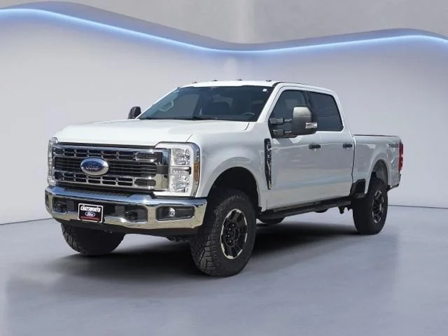 New 2026 Oxford White Ford F-250® XLT image 26