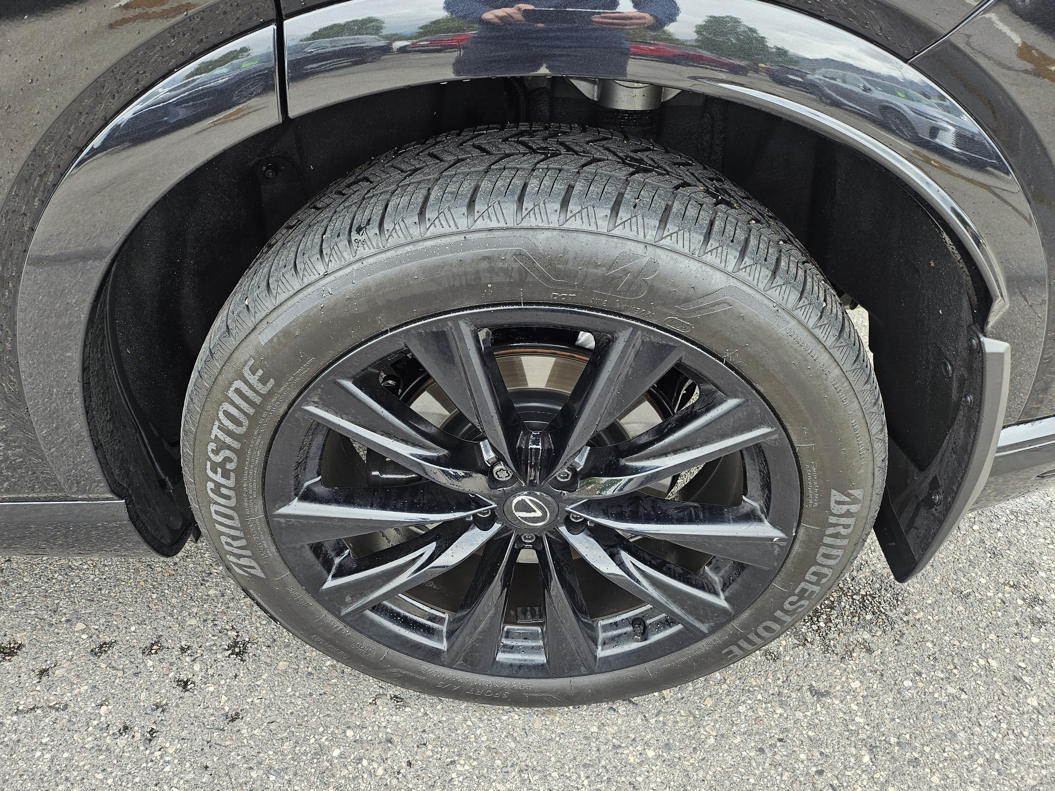 Certified Used 2025 CAVIAR Lexus 500h F SPORT Performance image 17