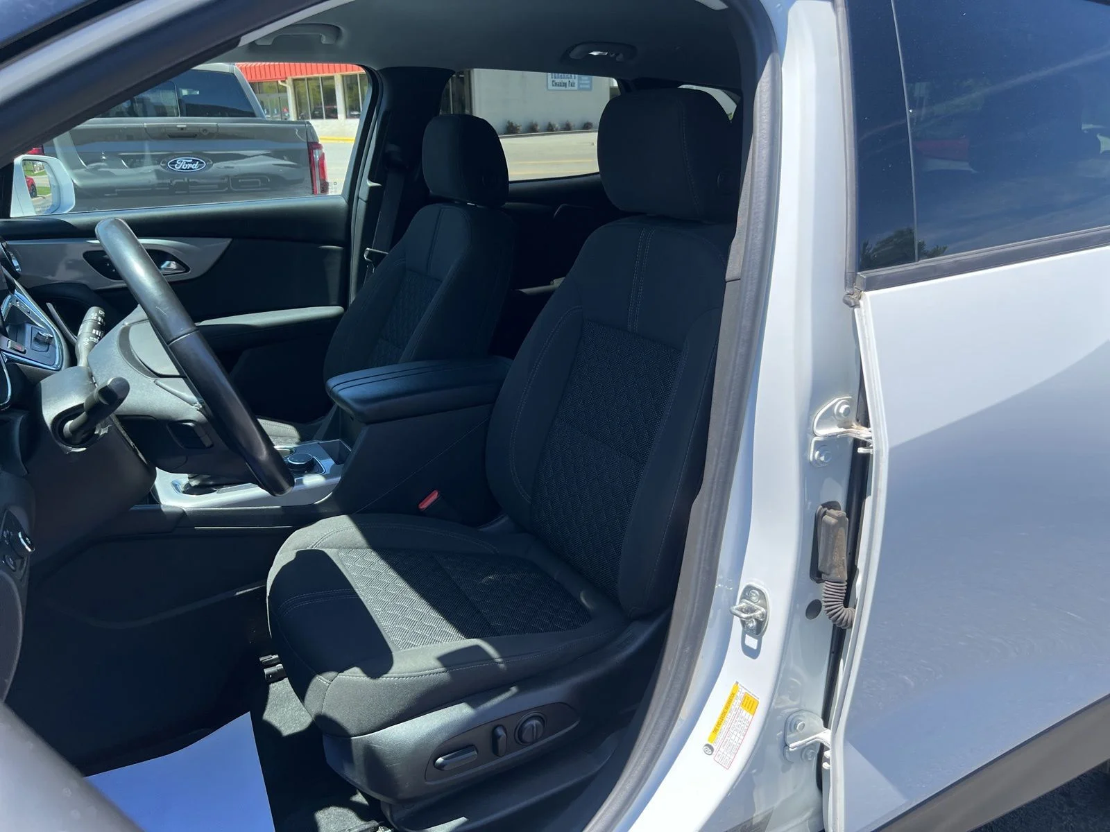 Used 2019 Summit White Chevrolet Base image 20