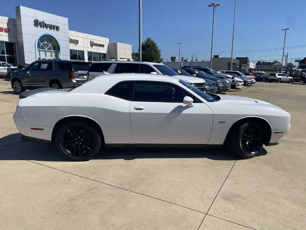 Certified Used 2016 White Dodge R/T image 10