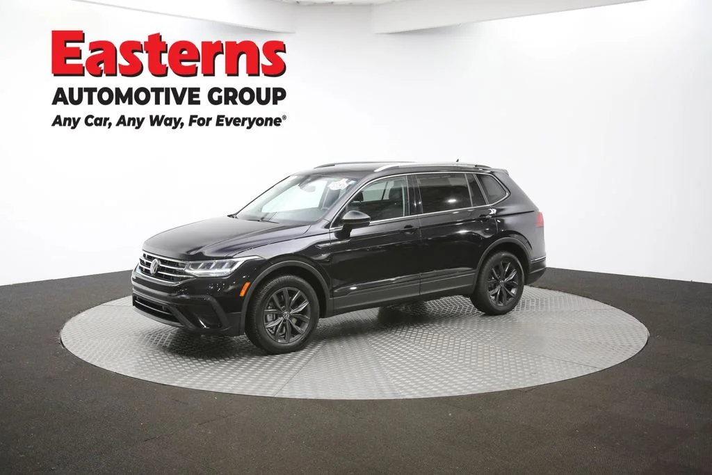 Used 2022 Black Volkswagen 2.0T SE image 55