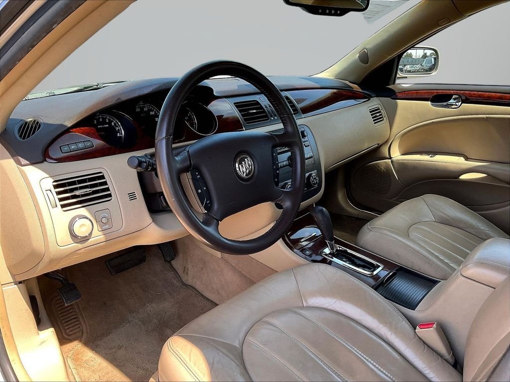 Used 2008 Gold Buick CXL image 19