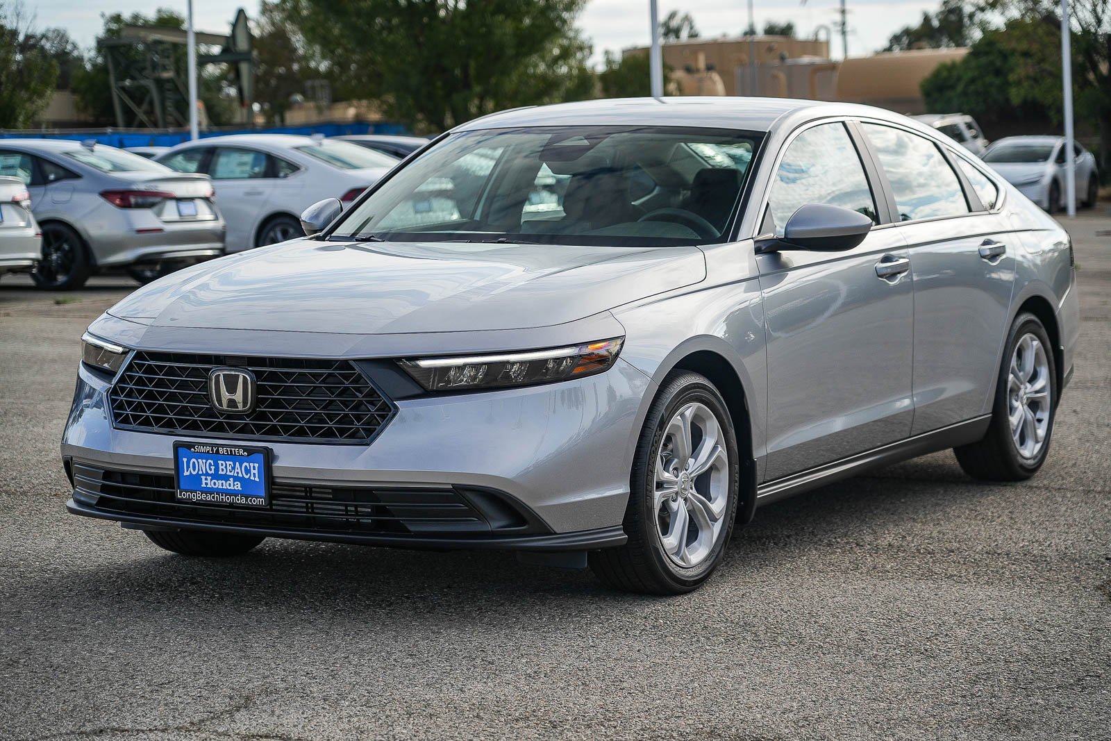 New 2026 Solar Silver Metallic Honda LX image 5