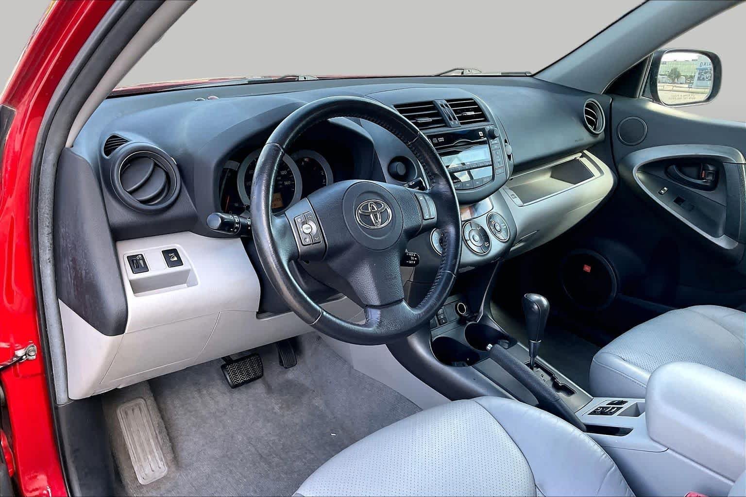 Used 2011 Barcelona Red Metallic Toyota Ltd image 16
