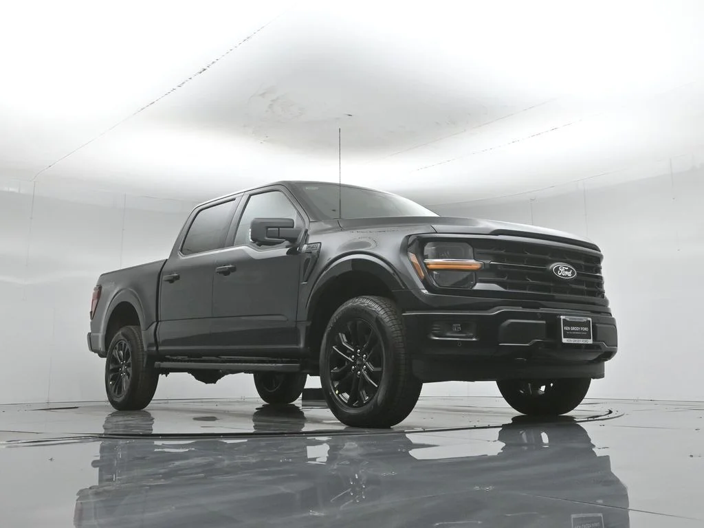 New 2026 Agate Black Metallic Ford XLT image 47