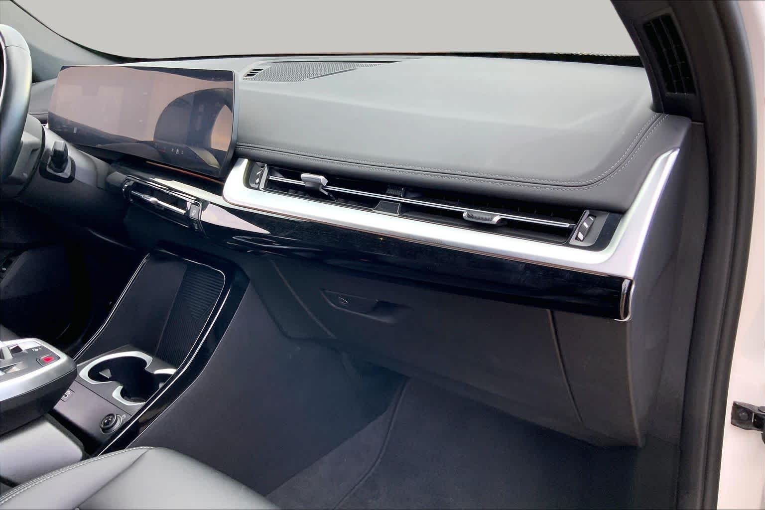 Used 2025 Alpine White BMW xDrive28i image 19