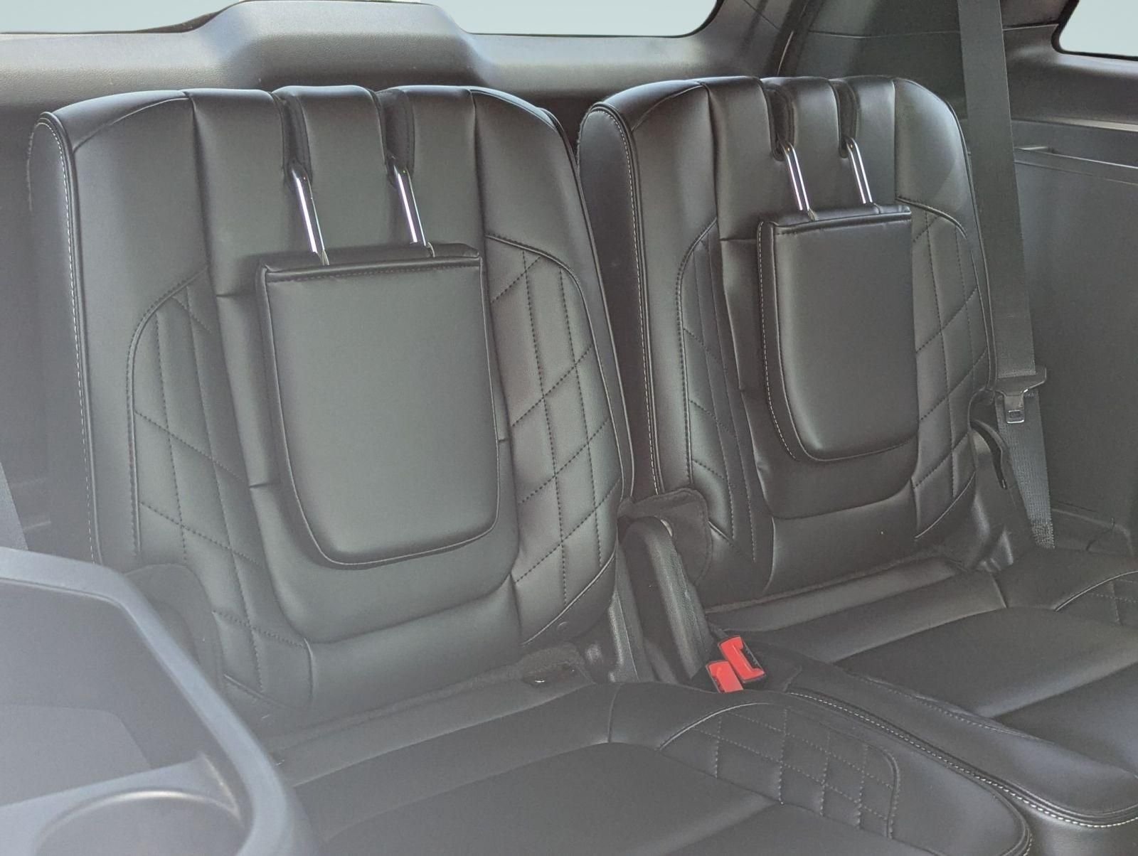 Used 2017 White Ford Platinum image 23