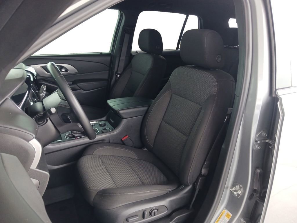 Used 2023 Sterling Gray Metallic Chevrolet LT Cloth image 20