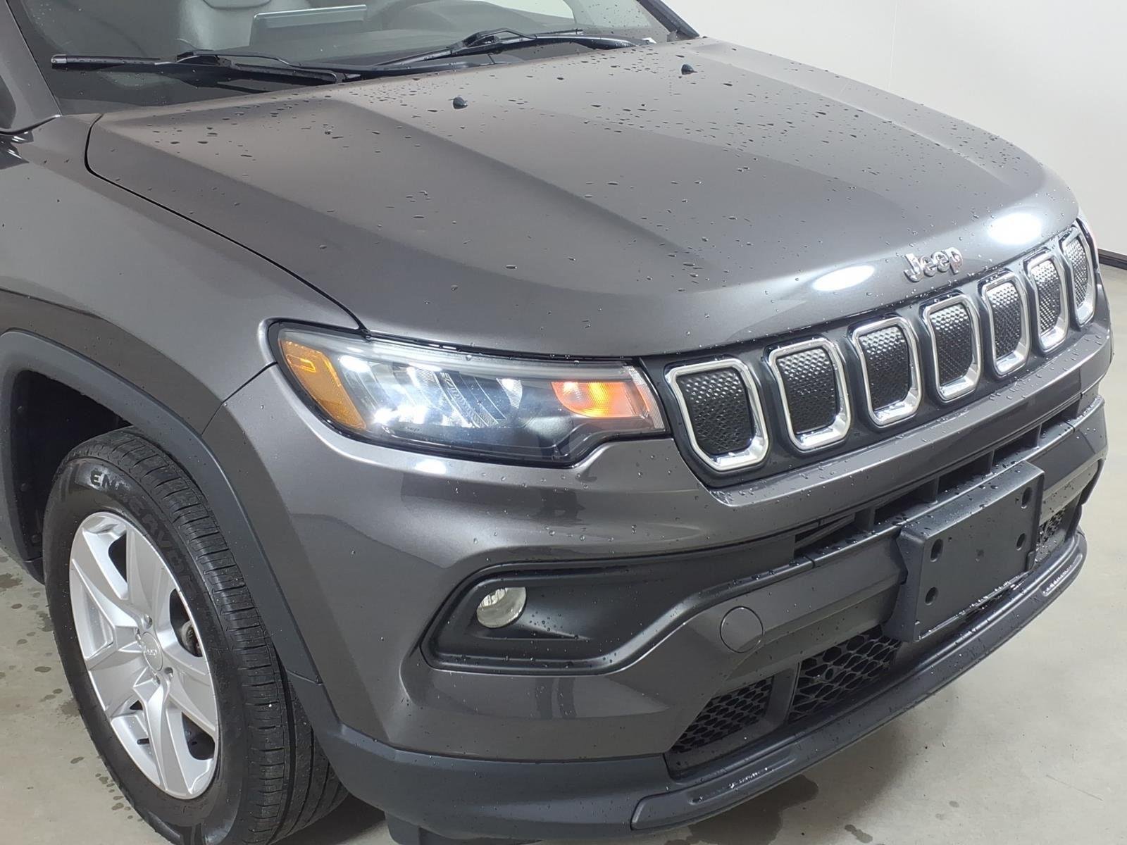 2022 Jeep Compass Latitude - Photo 19