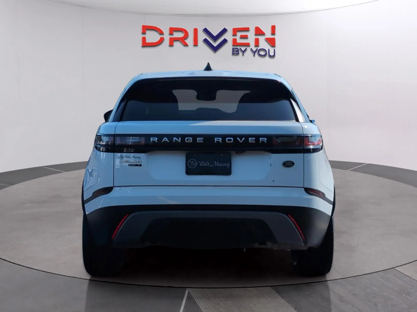 Used 2020 Fuji White Land Rover S image 4