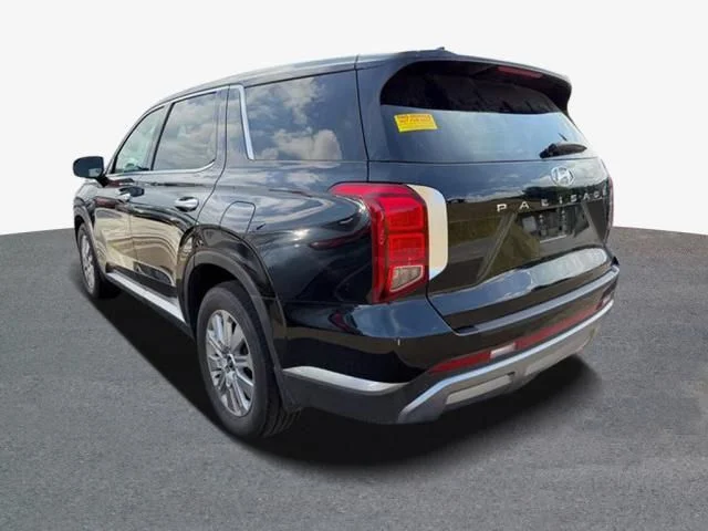 Used 2025 Black Hyundai SE image 2