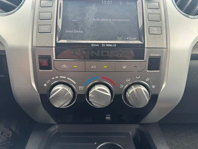 Used 2015 Black Toyota SR5 image 19