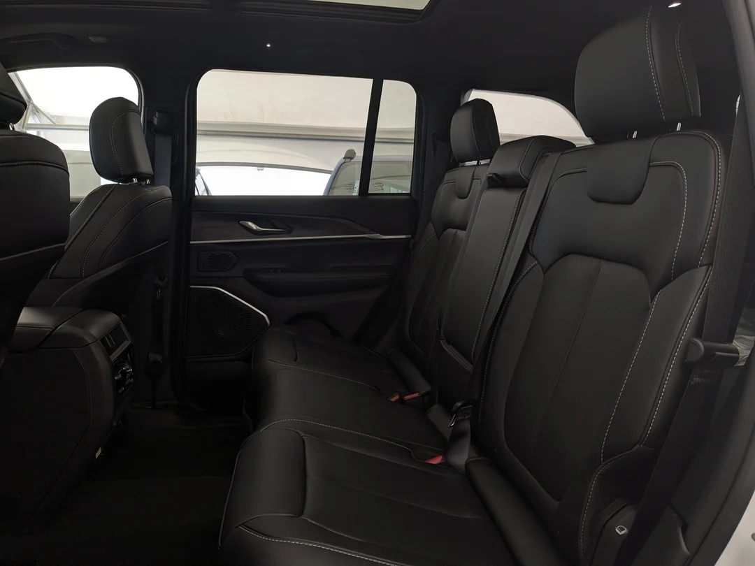 New 2026 White Jeep Limited - - 4x4 - Ltd Altitude Pkg - Lux Tech Grp II - Pano Sunroof - 20 Black Wheels & More! image 27