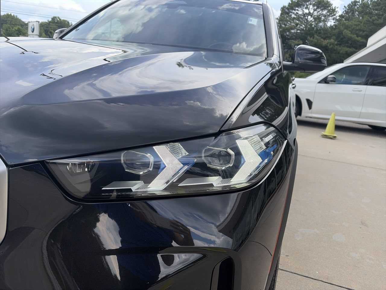Used 2024 Black Sapphire Metallic BMW xDrive40i image 11