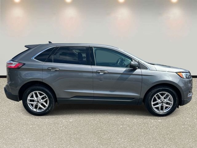 Certified Used 2024 Gray Ford SEL image 4