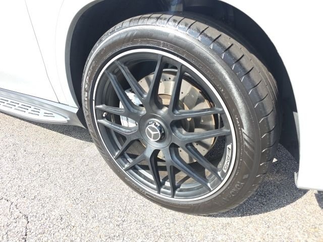 Used 2026 Gray Mercedes-Benz GLE 53 AMG® image 9