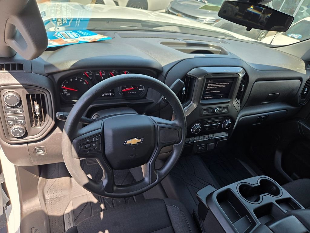 Used 2025 White Chevrolet Custom image 6