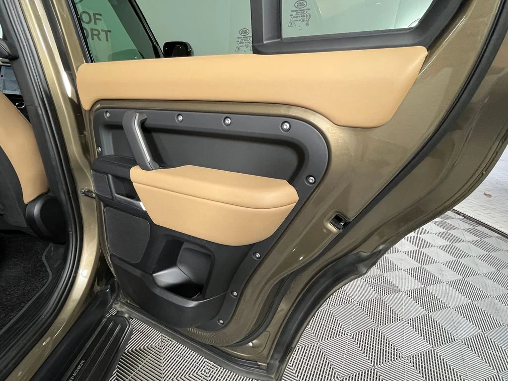 Used 2026 Gondwana Stone Metallic Land Rover S image 22