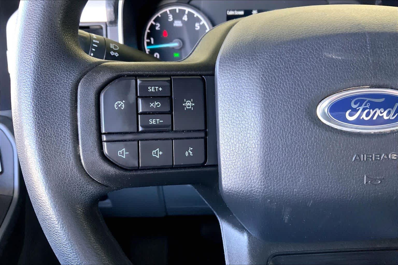 Used 2022 Agate Black Metallic Ford XLT image 44