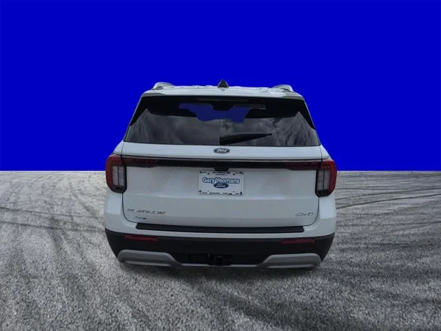 New 2026 Star White Metallic Tri-Coat Ford Platinum™ image 5
