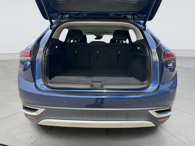 Used 2023 Blue Buick Essence image 22