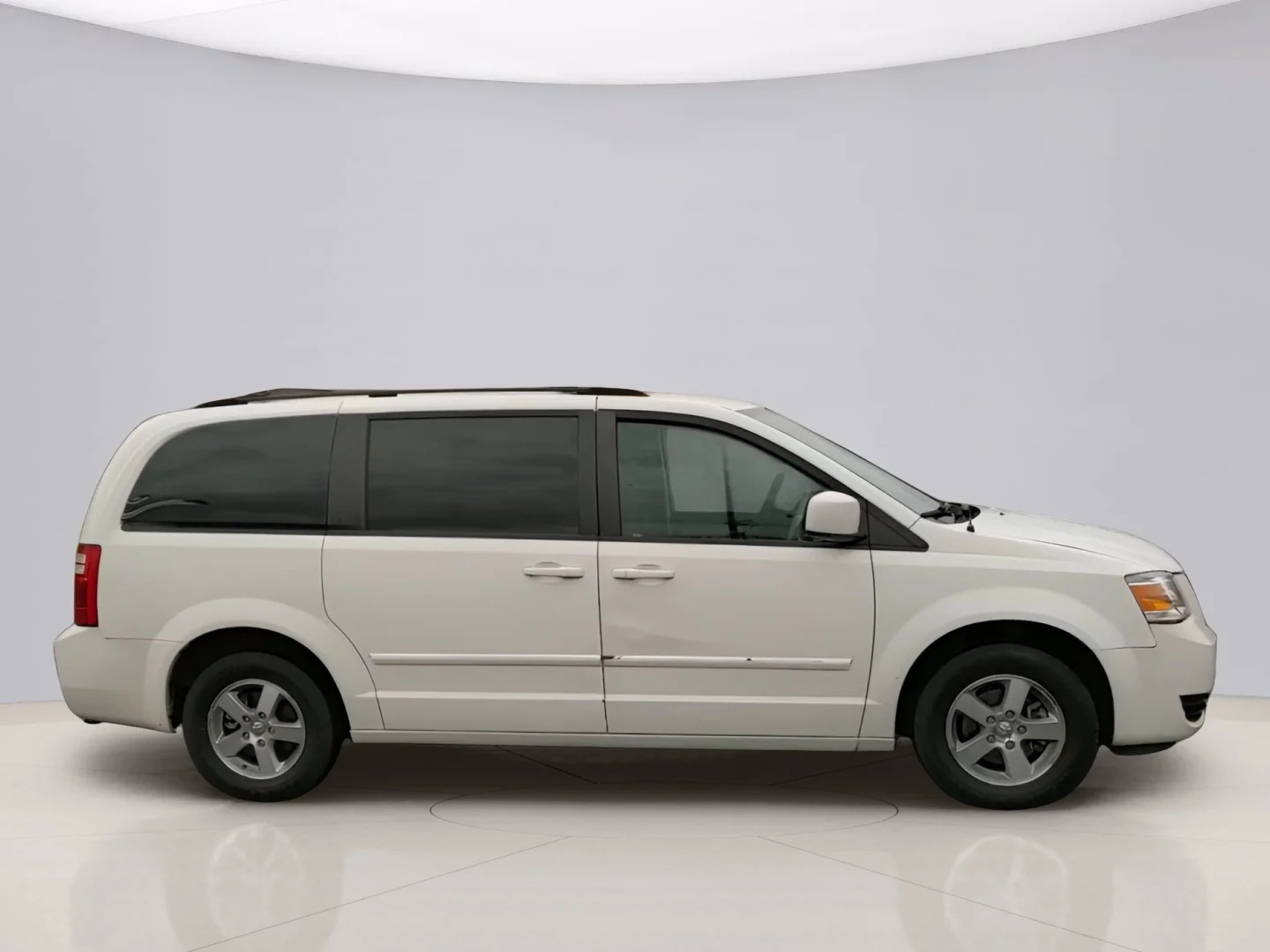Used 2009 White Dodge SXT image 4
