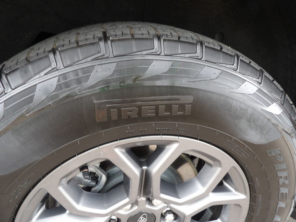 Used 2025 Gray Metallic Ford Active image 19