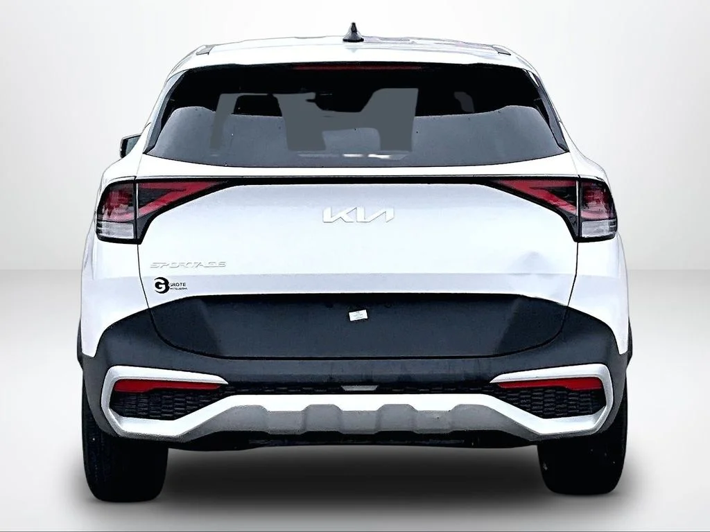 Used 2025 White Kia EX image 5