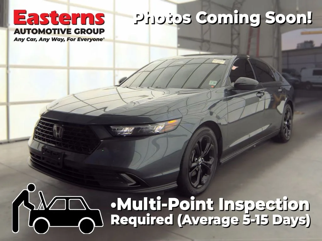 Used 2025 Gray Honda SE image 1