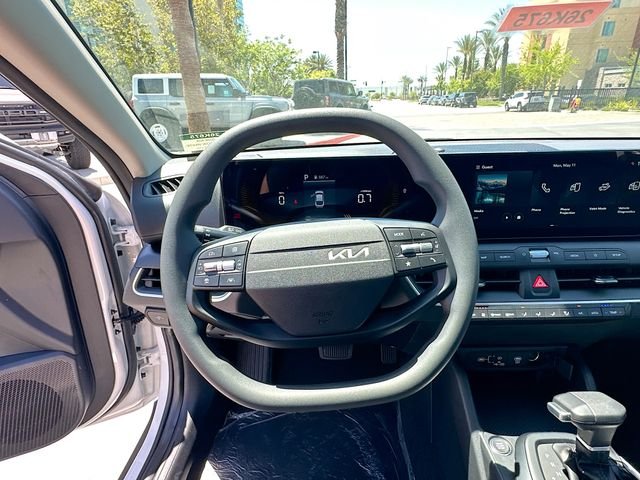 New 2026 Snow White Pearl Kia LX image 11