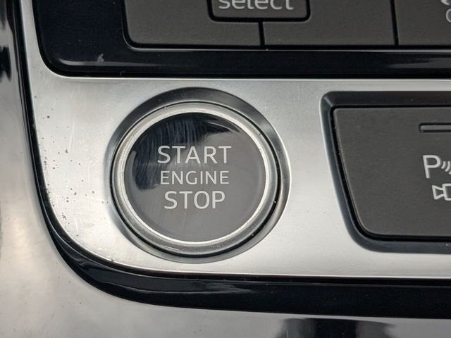 Used 2023  Audi 45 Premium image 31