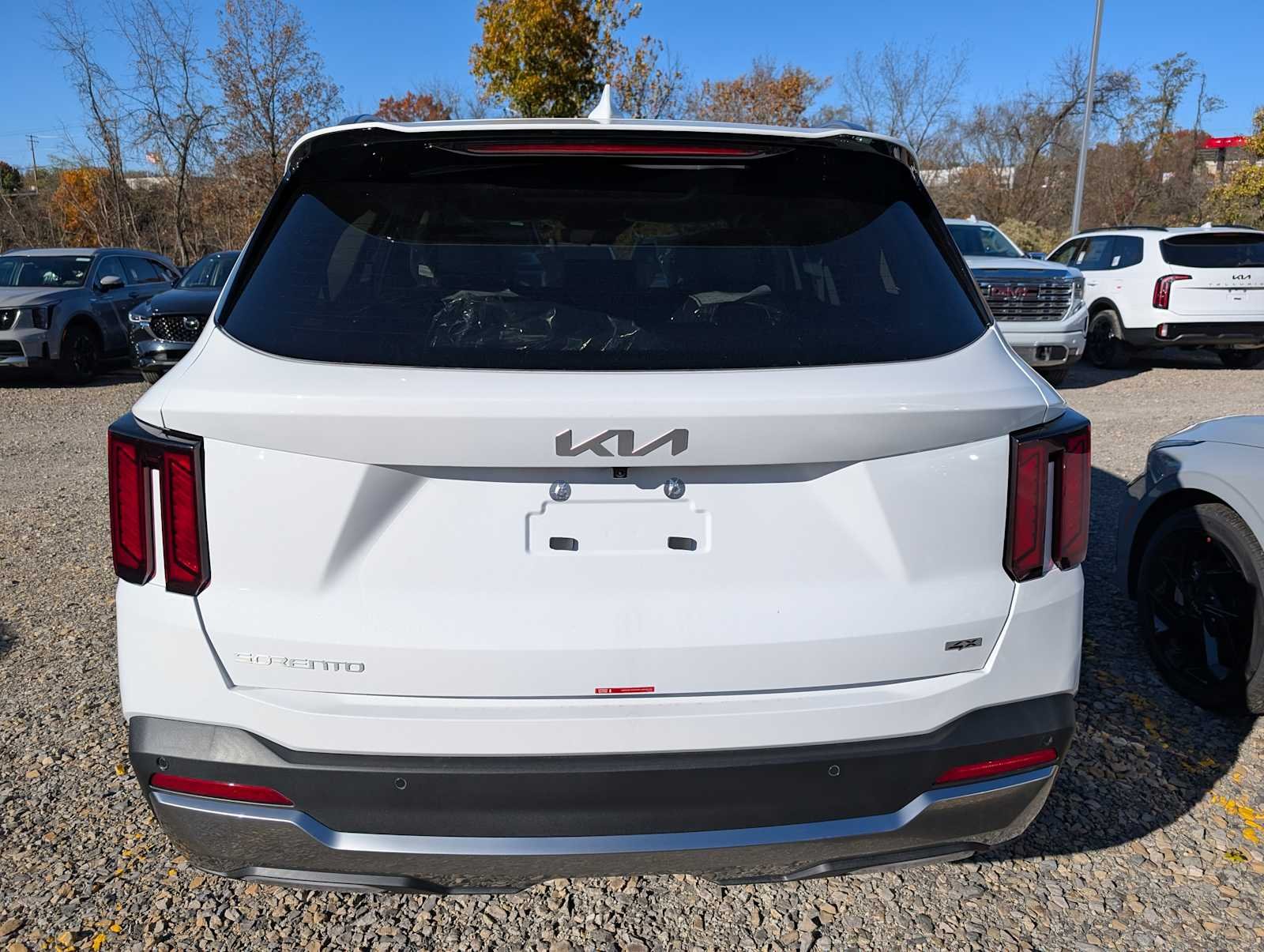 2026 Kia Sorento S - Photo 8