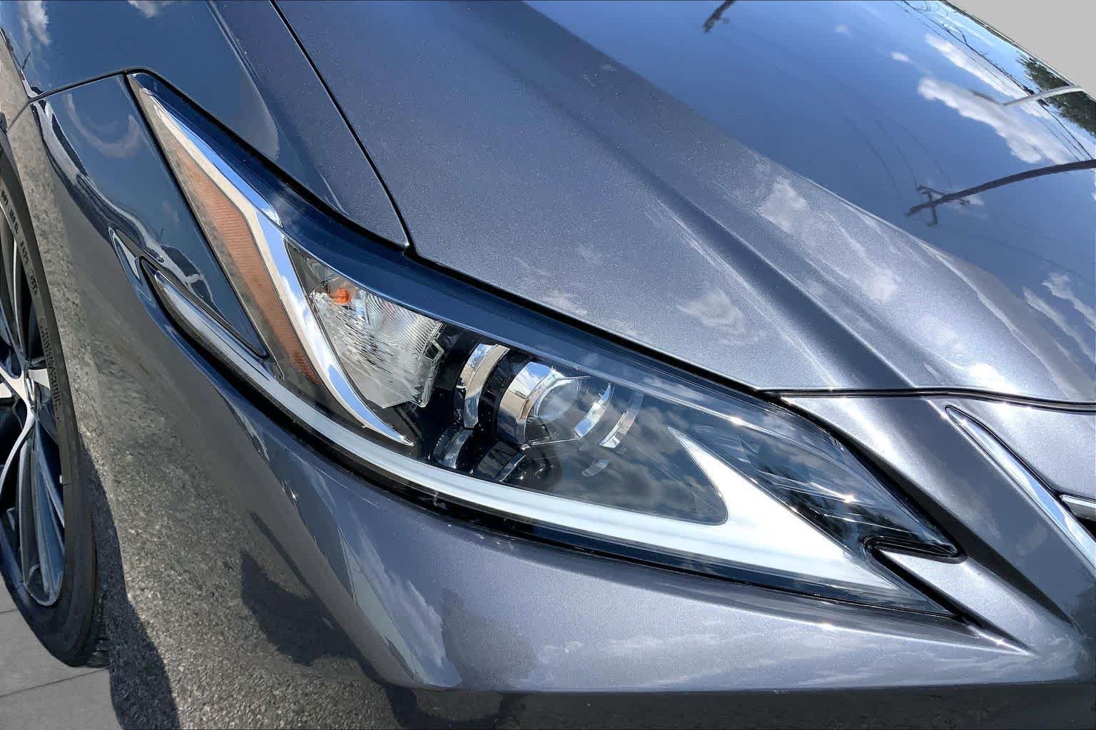 Used 2025 Cloudburst Gray Lexus  image 27