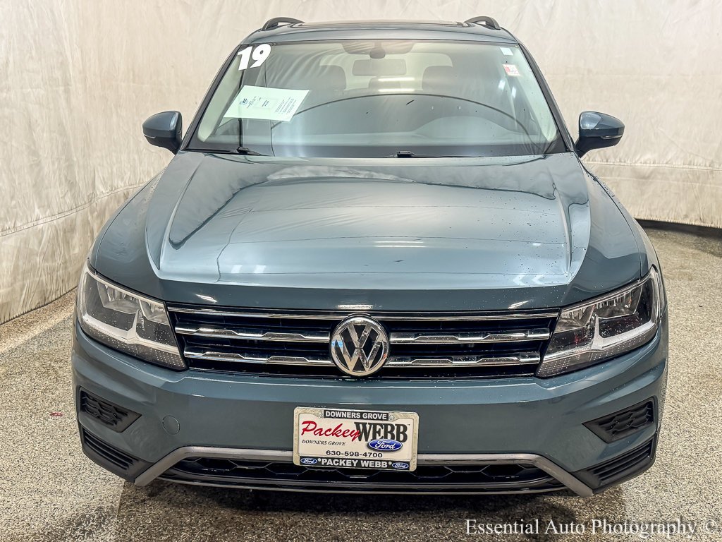Certified Used 2019 Blue Metallic Volkswagen 2.0T SE image 5
