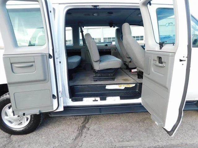 Used 2012 Oxford White Ford XLT image 19