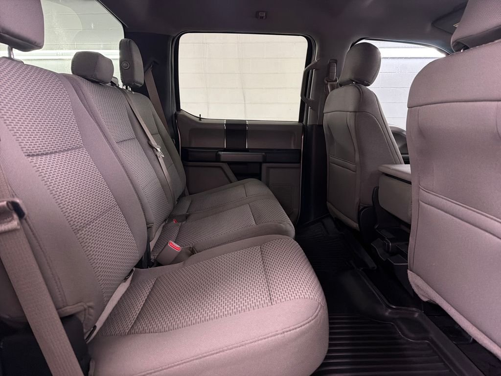 Used 2017 Silver Ford XLT image 27