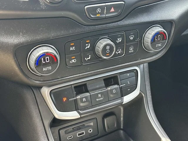 Used 2023 Silver GMC SLE image 30