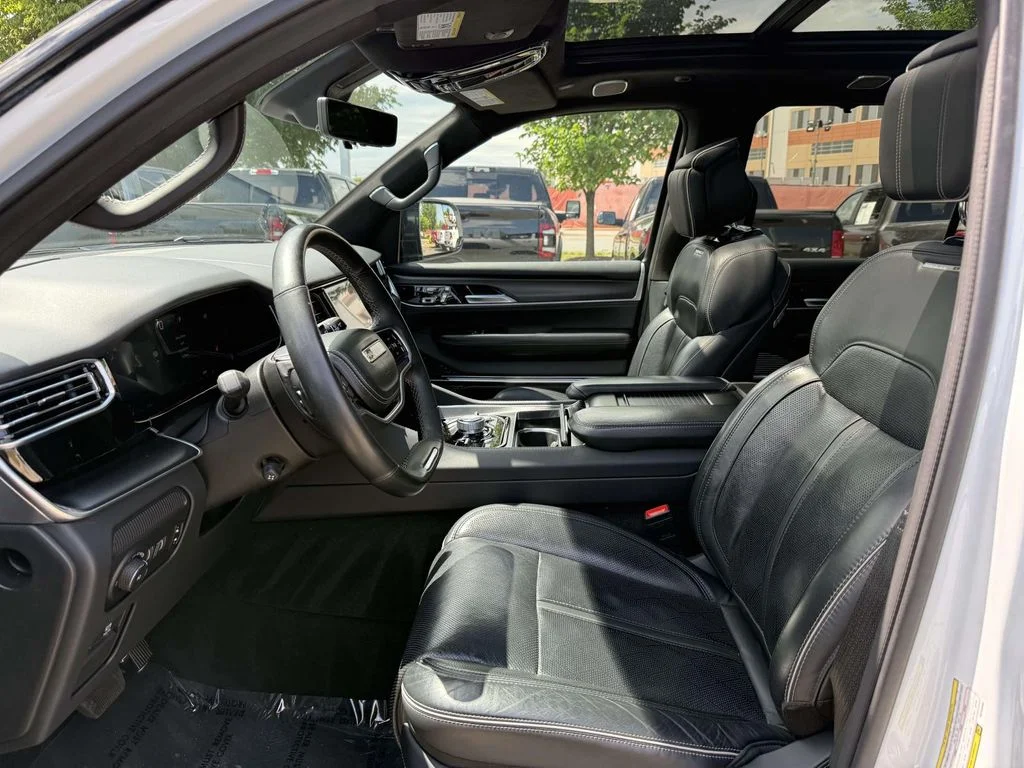 Used 2024 White Jeep Series II image 15