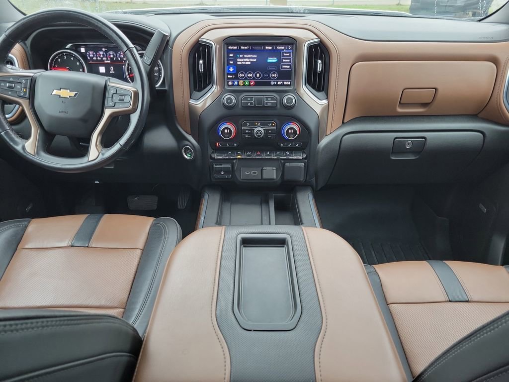 Certified Used 2022 Iridescent Pearl Tricoat Chevrolet High Country image 14