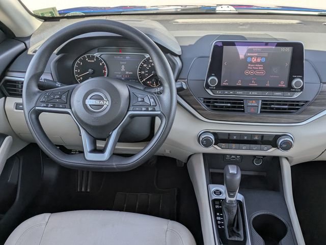 Used 2025 Blue Nissan 2.5 SV image 31
