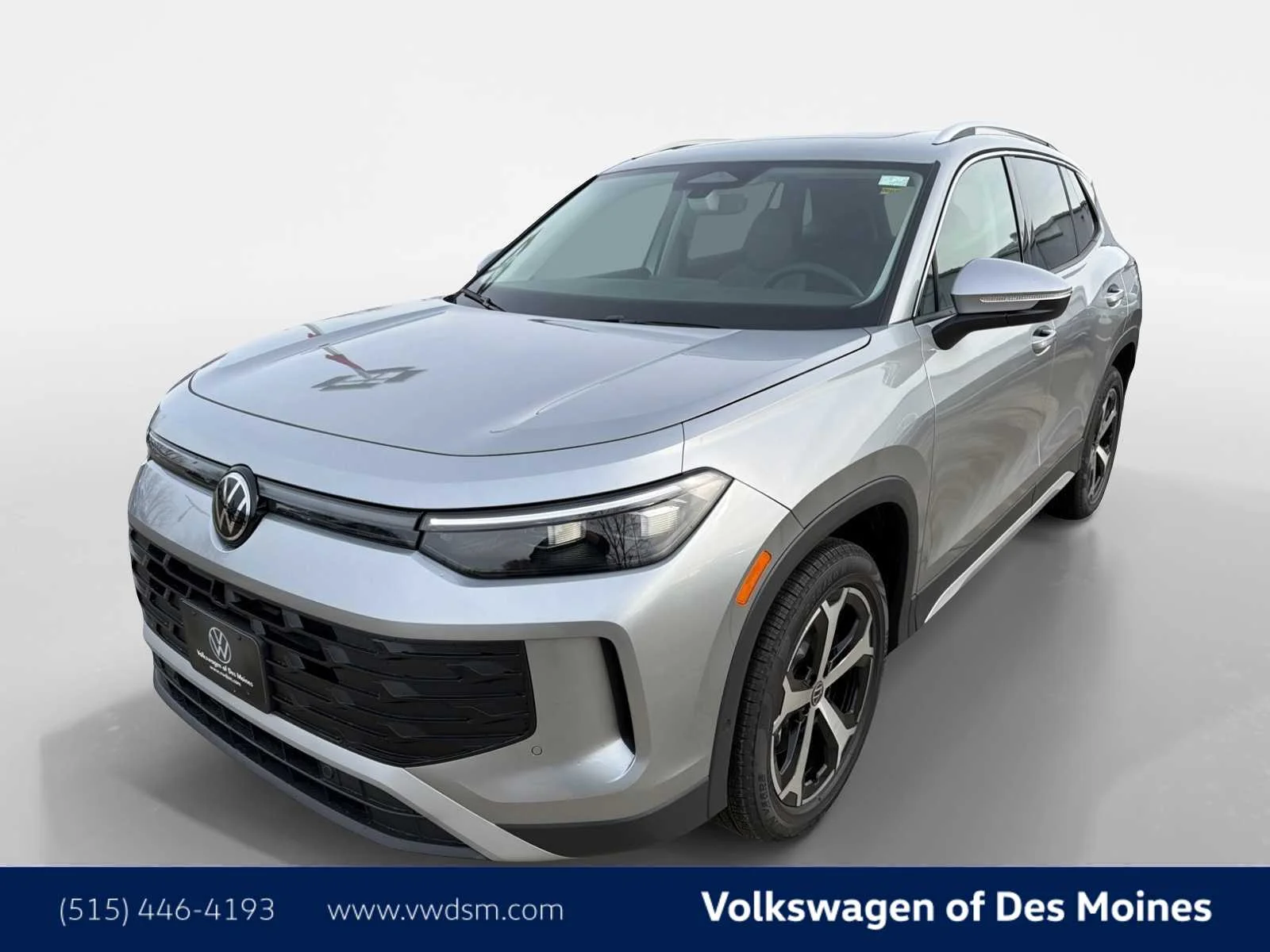 2026 Volkswagen Tiguan 2.0T SE 4Motion's photo