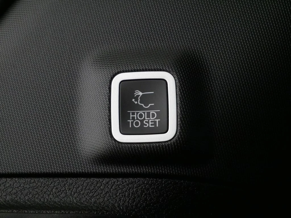 2025 Jeep Grand Cherokee Laredo - Photo 16