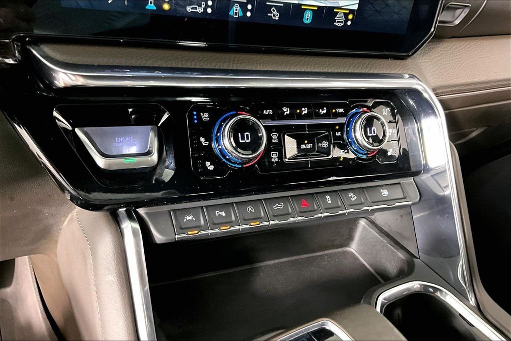 Used 2023 Silver GMC Denali image 14