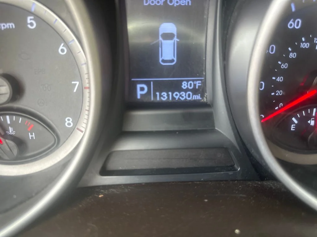 Used 2013 Blue Hyundai GLS image 13