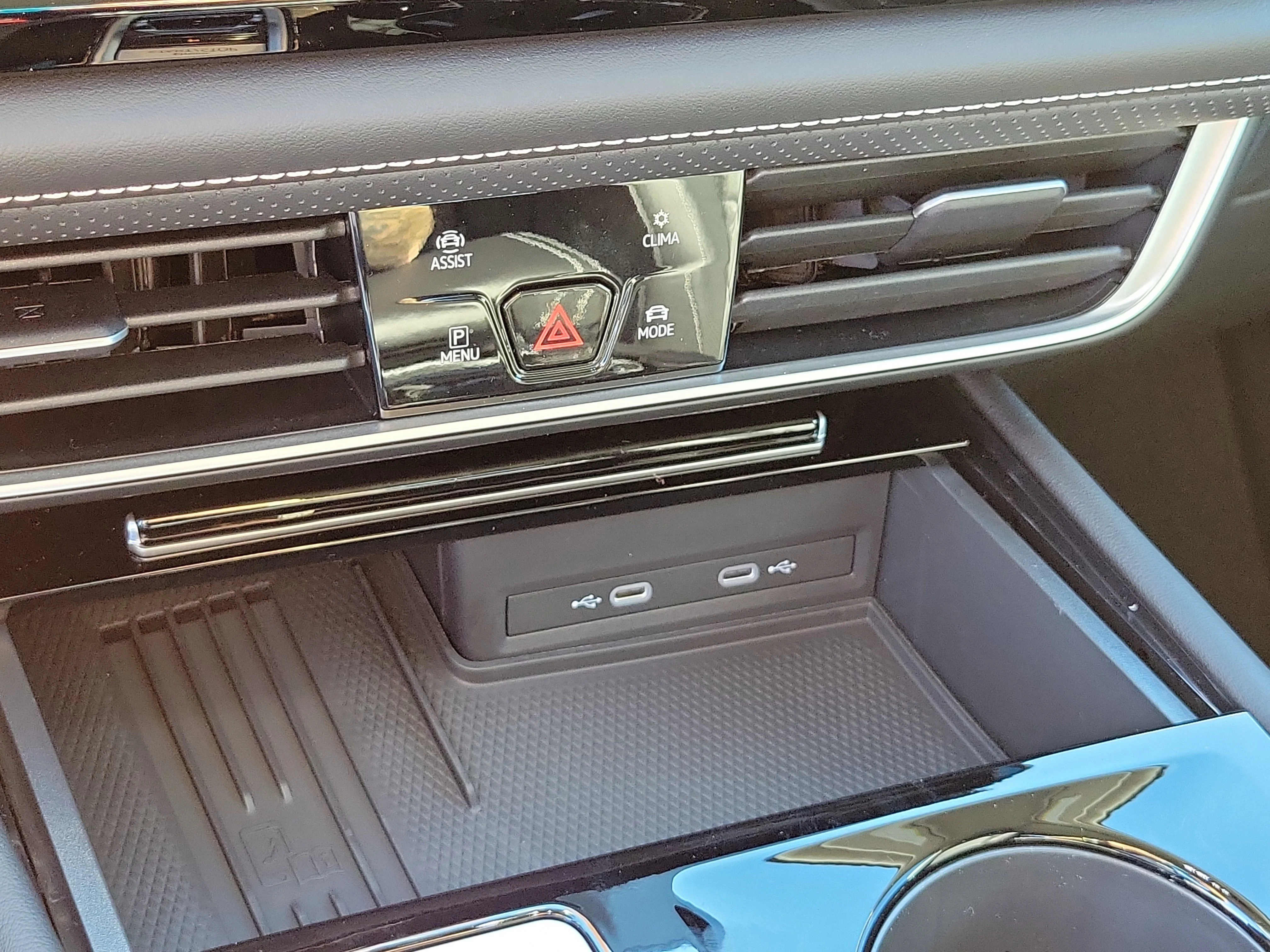2026 Volkswagen Atlas SE w/Tech - Photo 29